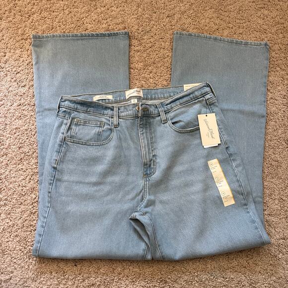 NWT Universal Thread High Rise Flare Leg Jeans Blue Light Wash Women's 14 R - Picture 2 of 6